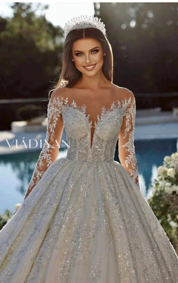 Beautiful Stunning White Ball gown wedding dress - VLADIYAN