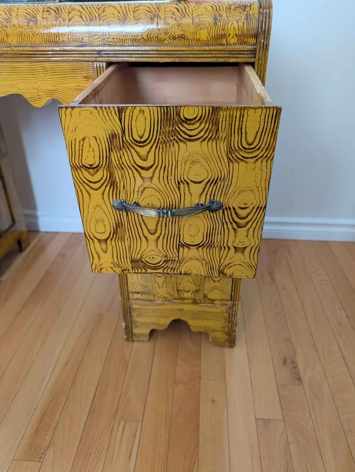Whimsical Unique 4 drawer Vintage dressing table - photo 4