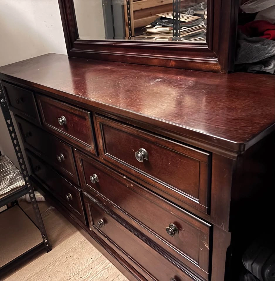 Ashley Furniture Porter 7-Drawer Dresser with Mirror - photo 2