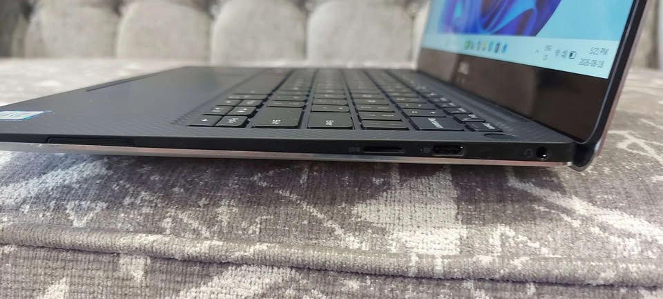 Dell XPS 13 9370 Intel Core i7-8550U 8GB 256GB NVMe - photo 5