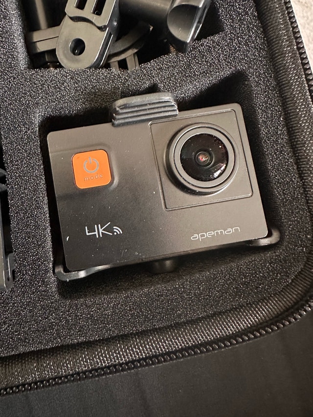 Apeman 4K Action Camera - photo 4