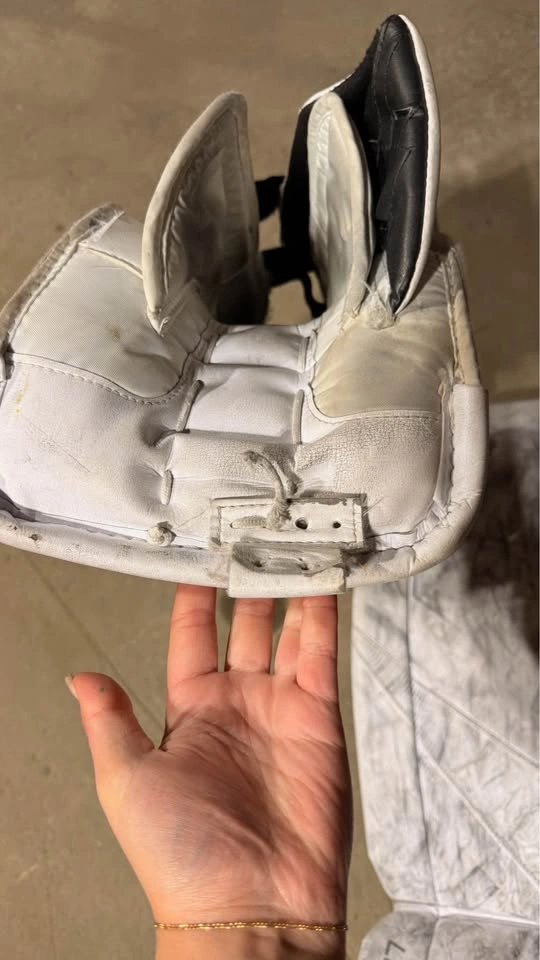 Bauer Supreme S27 Goalie Pads - photo 4