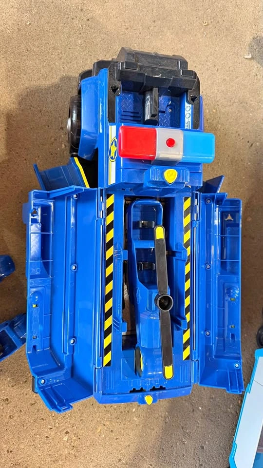 PAW Patrol Ultimate Rescue Chase's Ultimate Police Cruiser
