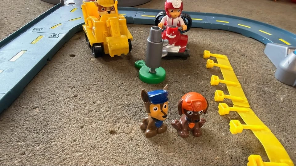 Paw Patrol Launch'N Haul PAW Patroller Track Set - photo 2
