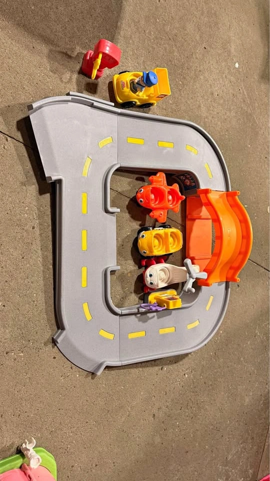 Fisher-Price Little People Vehicle and Track Set
