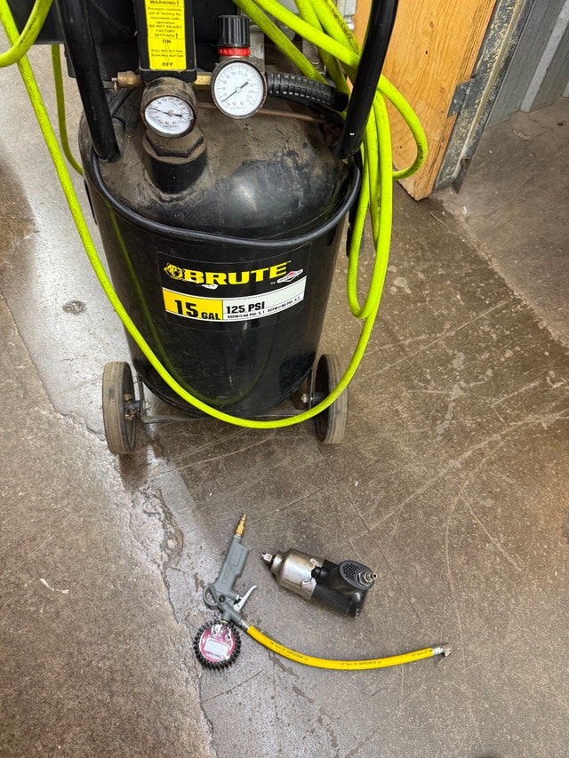 Brute Power 15-gallon air compressor kit