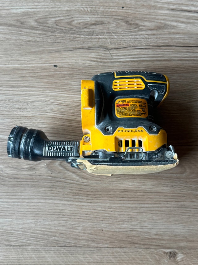 DEWALT 20V Cordless Brushless 1/4 Sheet Variable Speed Sander