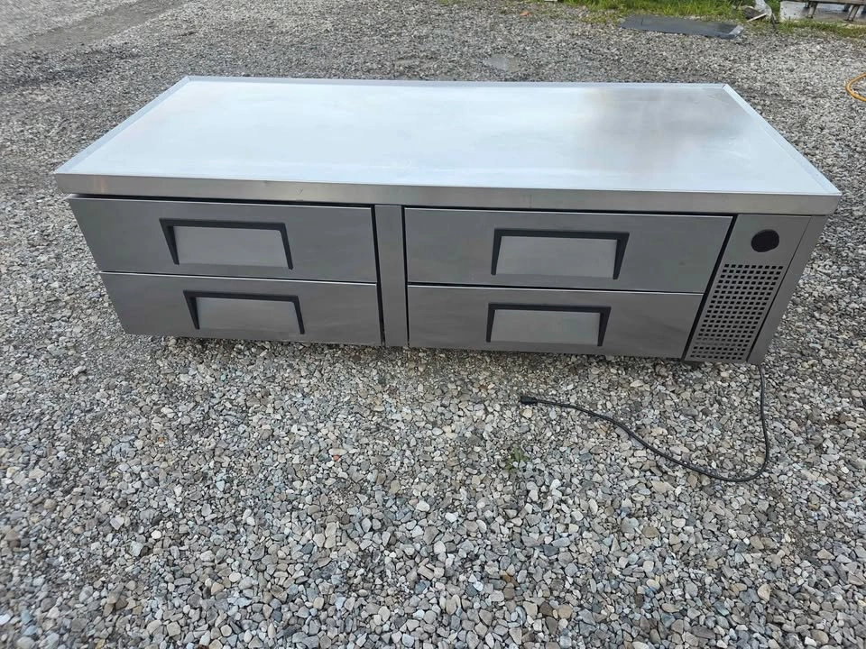True TRCB-72 72" Four-Drawer Commercial Refrigerated Chef Base - photo 5