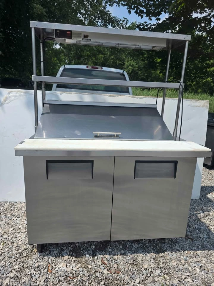 True 48" 2-Door Refrigerated Sandwich / Prep Table - photo 3