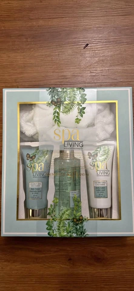 Spa Living Bath & Body Gift Set – Brand New