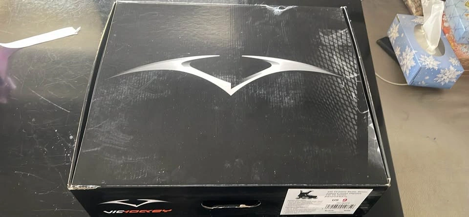 VIC Hockey roller skates NEW - photo 3