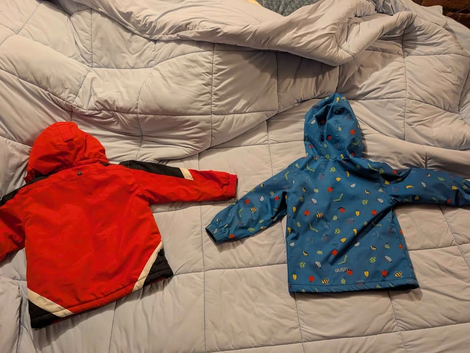Mountain Warehouse and Gusti Toddler Jackets - photo 2