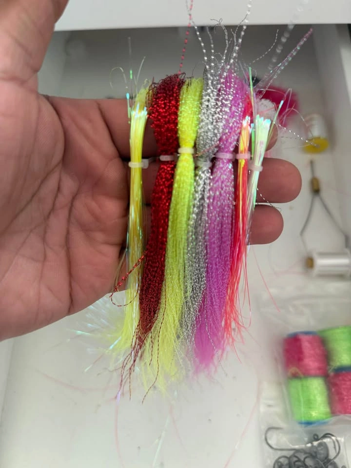 Jig/fly tying supplies - Trade for salmon gear - photo 2
