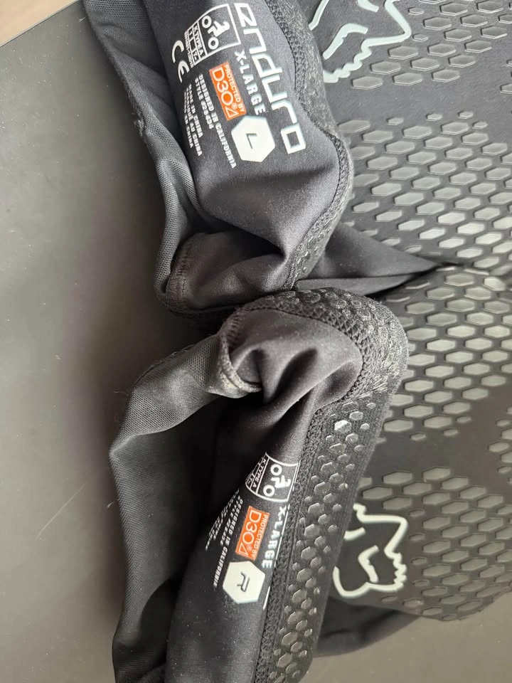 Fox knee pads XL - photo 4
