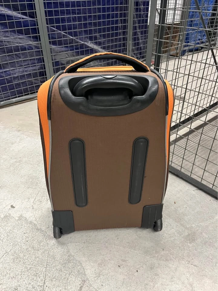 Small luggage - photo 3