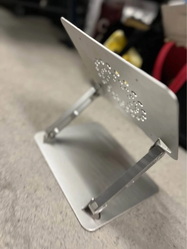 Collapsible laptop stand - photo 2