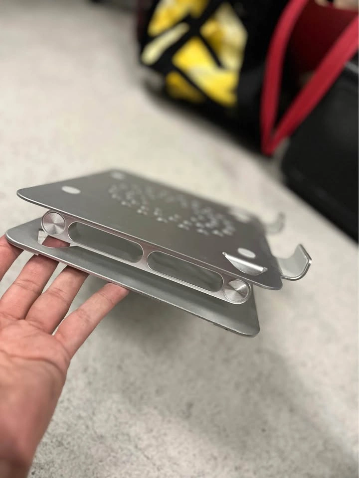 Collapsible laptop stand - photo 4