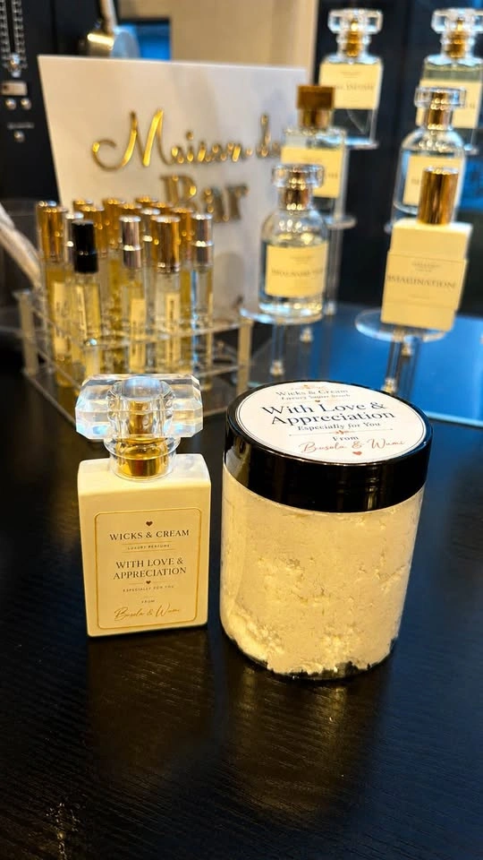 Luxury Perfume & Customized Sugar Scrub Gift Set - photo 2