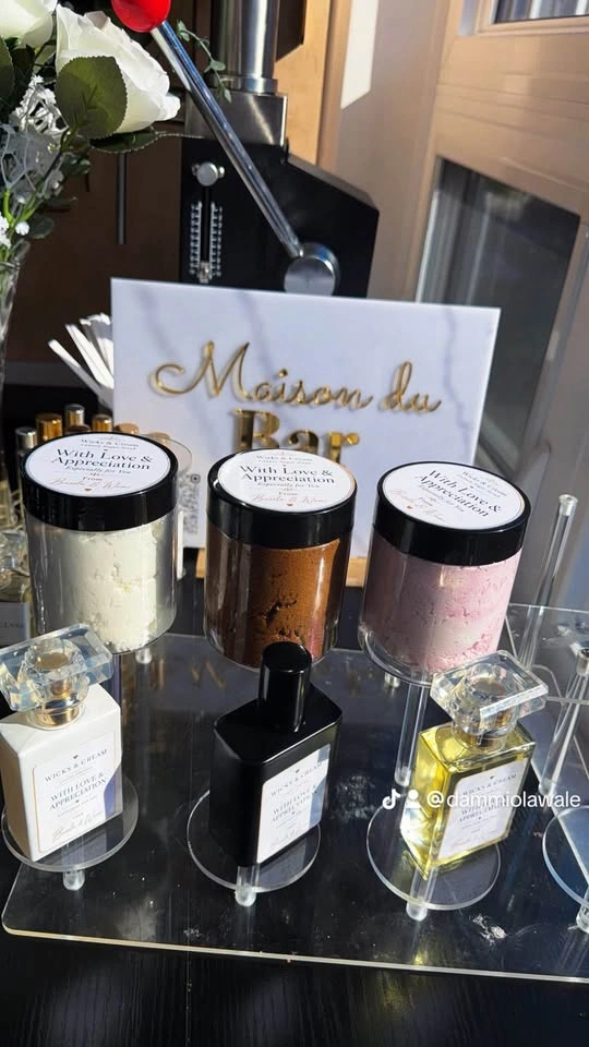 Luxury Perfume & Customized Sugar Scrub Gift Set - photo 4