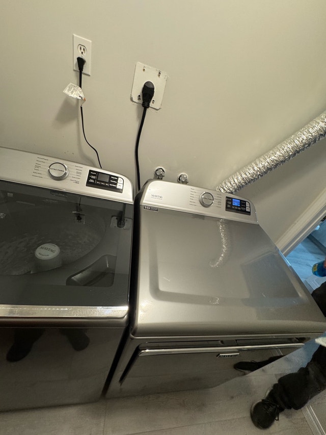 Stadium 1 Bedroom condo for sale 740sqft