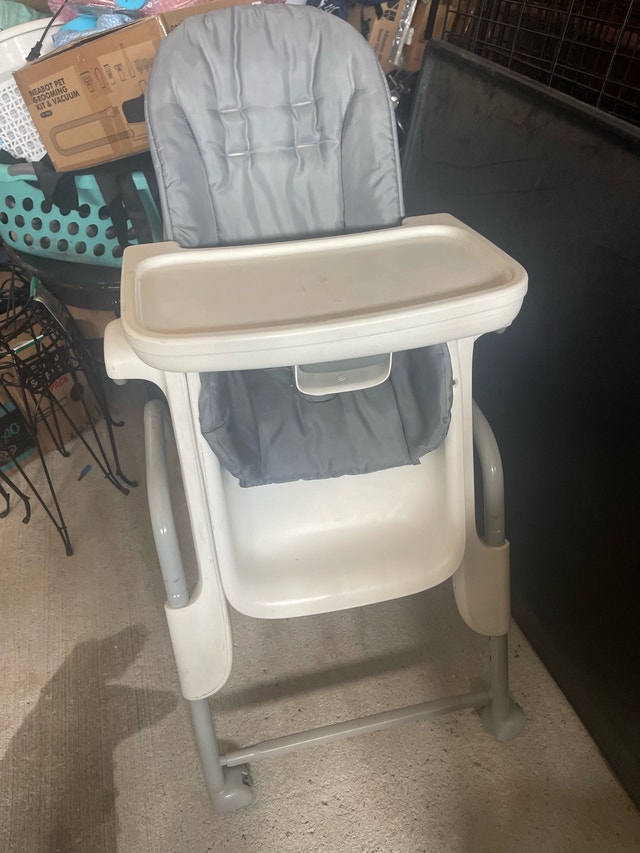 feeding chair