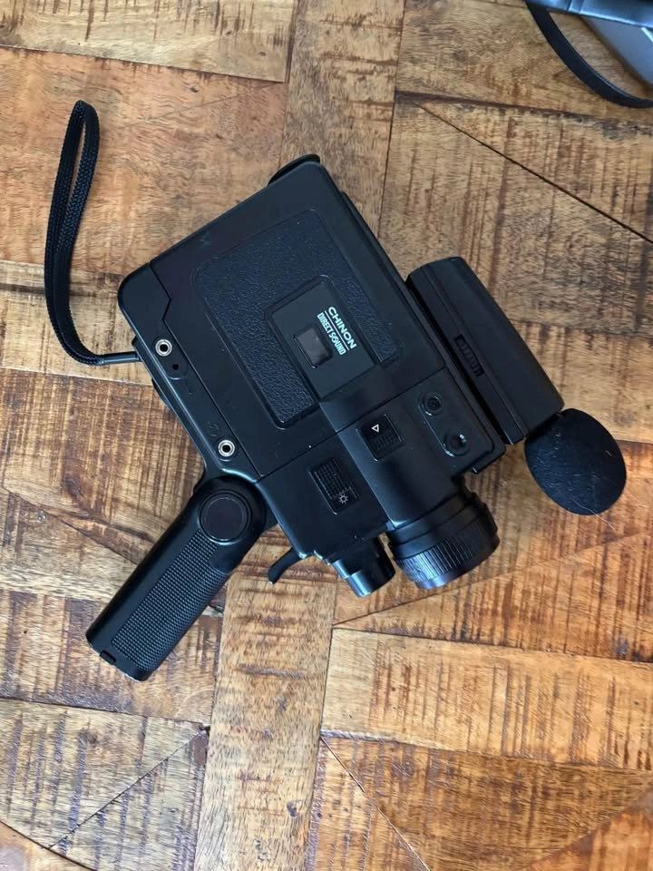 Chinon 20 P XL Direct Sound Super 8 Film Camera - photo 3