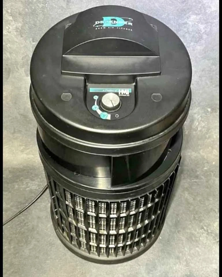 FilterQueen Defender Room Air Cleaner