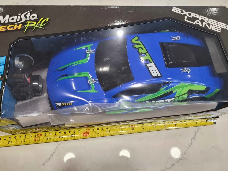 Maisto Tech R/C Express Lane Street Series (VRT16 edition) - photo 4