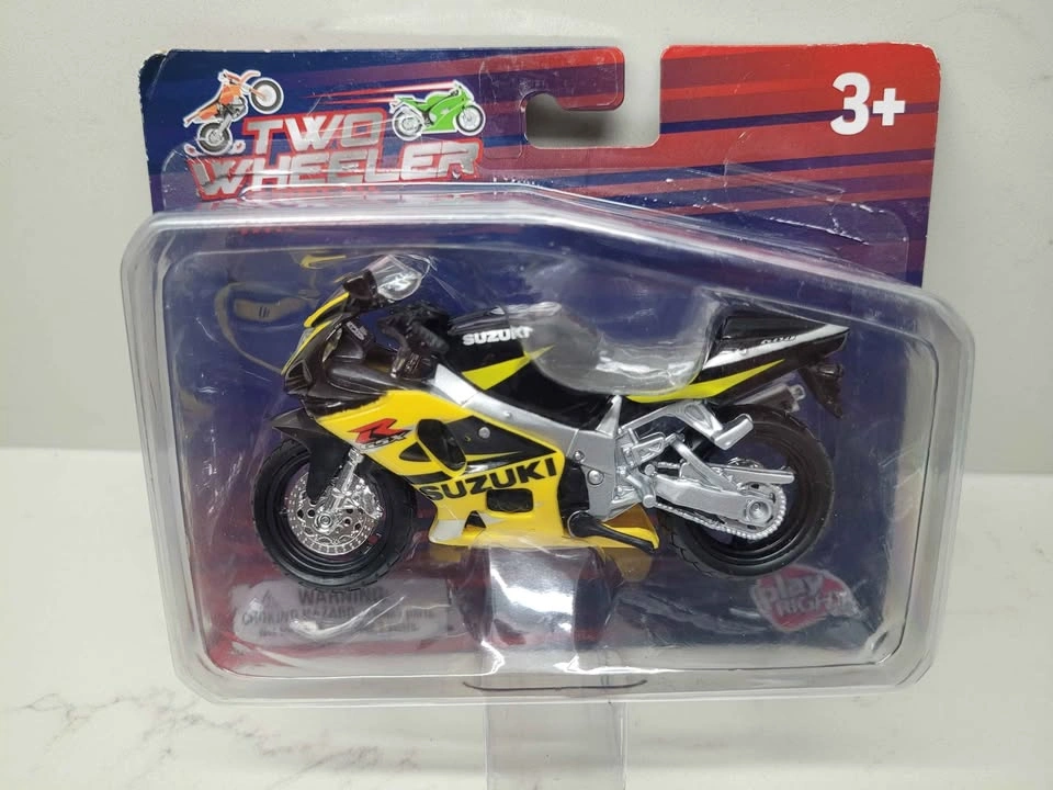 Two Wheeler Suzuki GSX-R toy motorcycle - photo 2