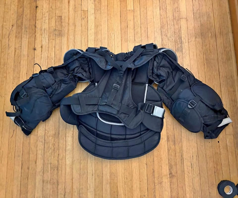 Senior Goalie Chest Protector - vTech 4.8 - photo 2