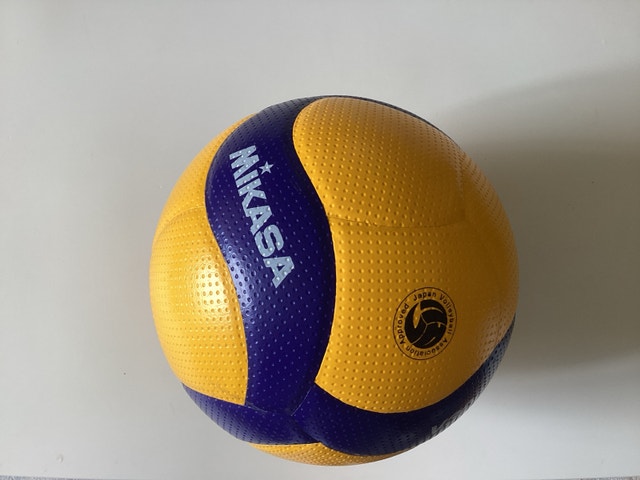 Mikasa V300W - Approved by Japan Volleyball Association
