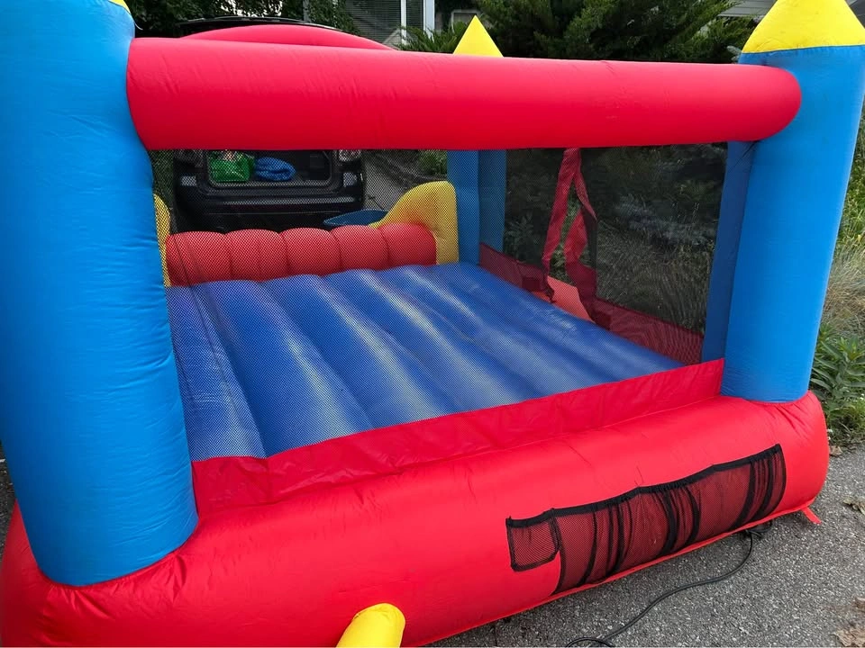 Bouncy Castle - photo 2
