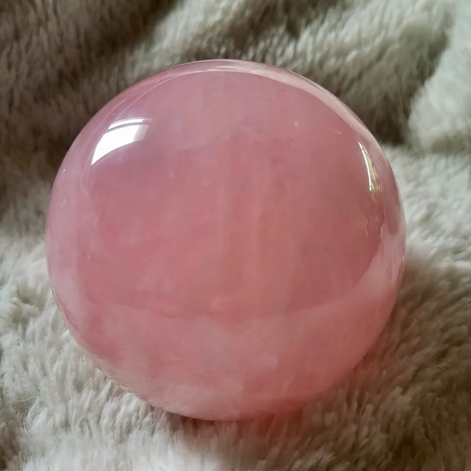 Rose Quartz Sphere - Large image indicator(3)