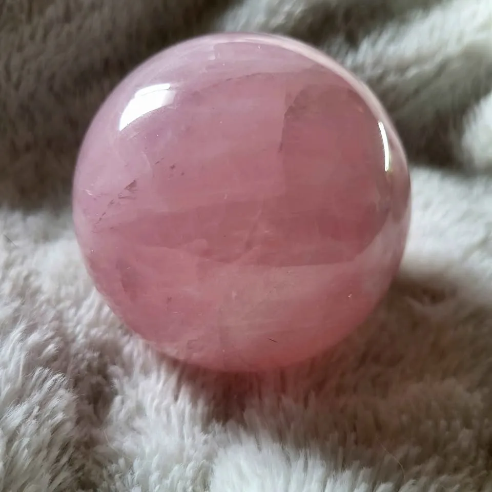 Rose Quartz Sphere - Large image indicator(6)