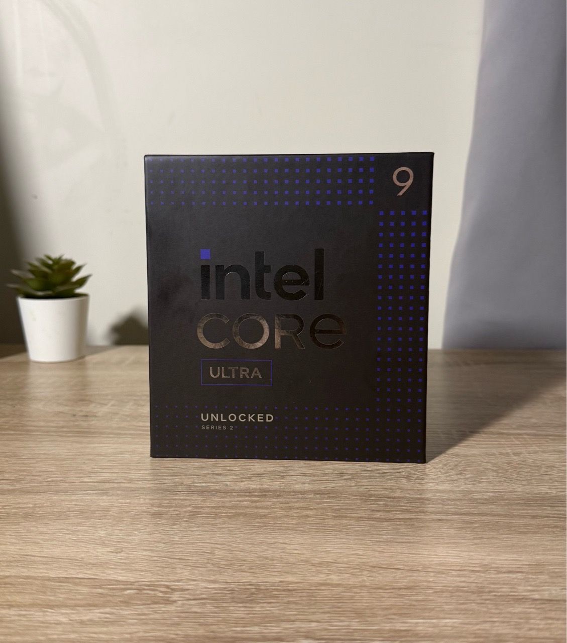 NEW SEALED Intel Ultra 9 285K i9 OPEN TO TRADES & OFFERS