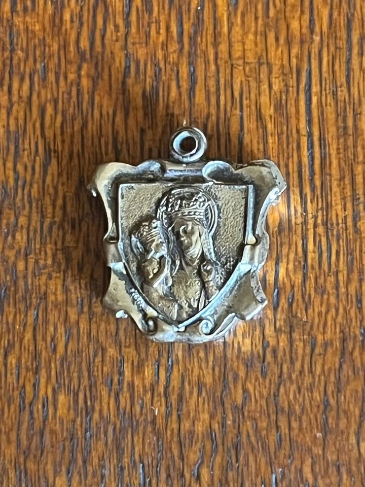 Gold + Catholic and Christian Jewelry Lot - photo 4