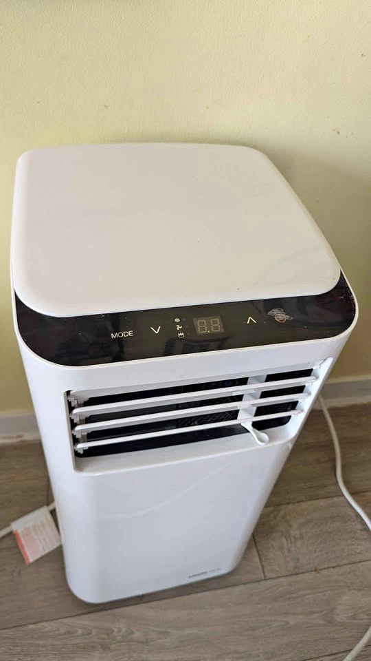 8000BTU/H Uberhaus Portable Air Conditioner