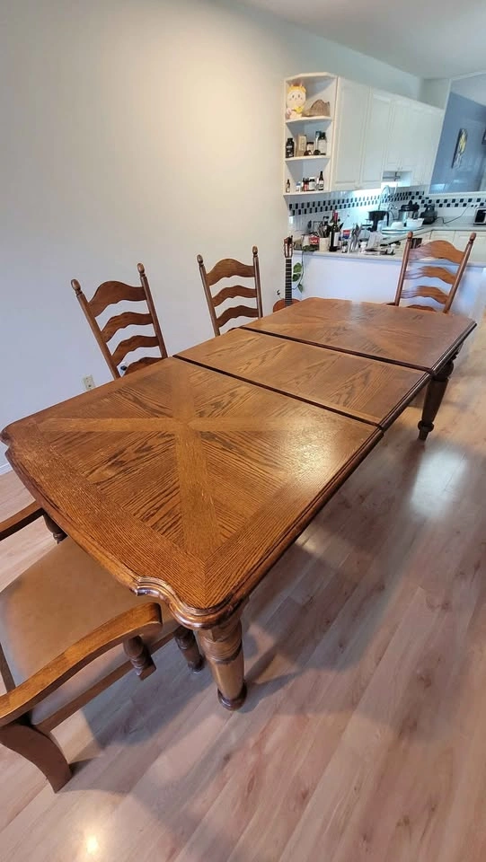 Solid Oak Extendable Dining Table with 8 Matching Chairs - photo 4