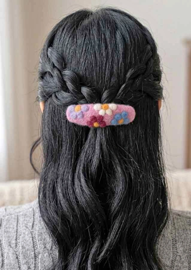Handmade Embroidered Felt Hair Clip / Colorful Daisy Pink