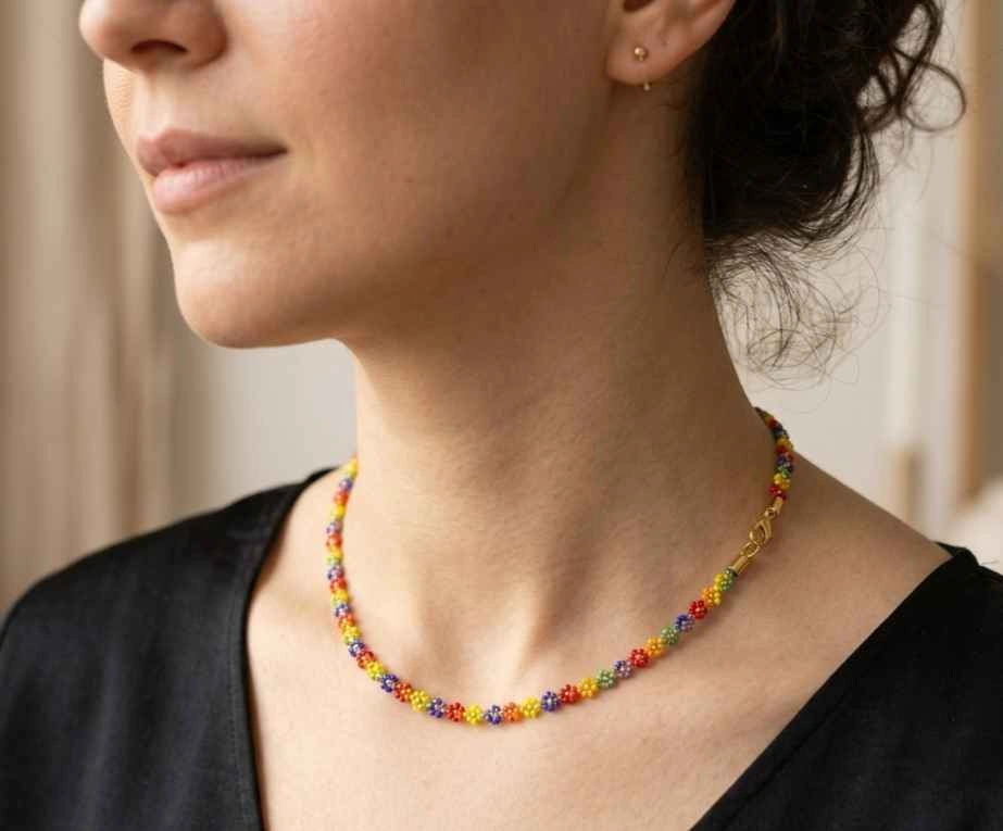 Handmade Rainbow Daisy Seed Bead Choker / Flower Necklace - photo 2