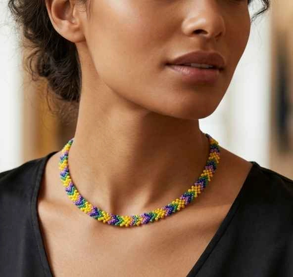 Handcrafted Woven Seed Bead Necklace - photo 2