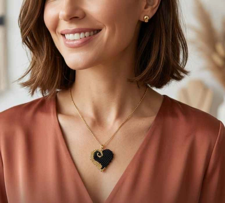 Handmade Beaded Heart Pendant - photo 2