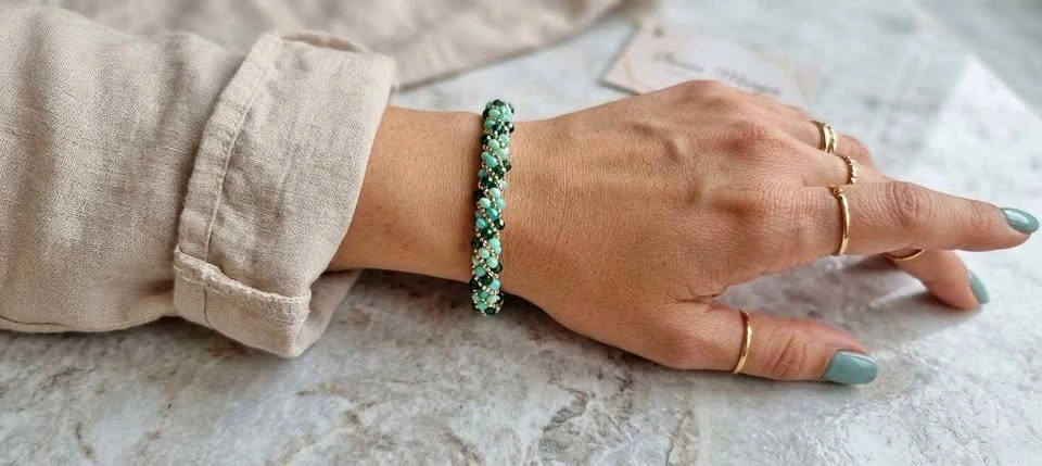 Handcrafted Crystal Spiral Bracelet