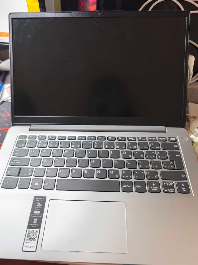 Lenovo 14" Laptop (2022) w/ Original Charger