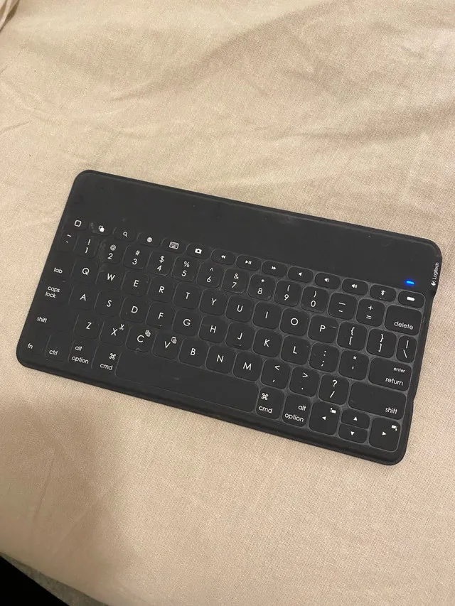 Logitech K380 Bluetooth Keyboard - Black image indicator(3)