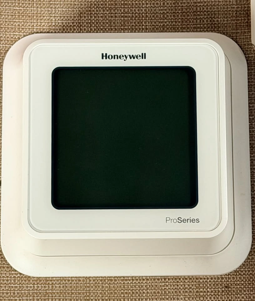 Honeywell T6 Pro Smart Wi-Fi Programmable Thermostat - photo 2