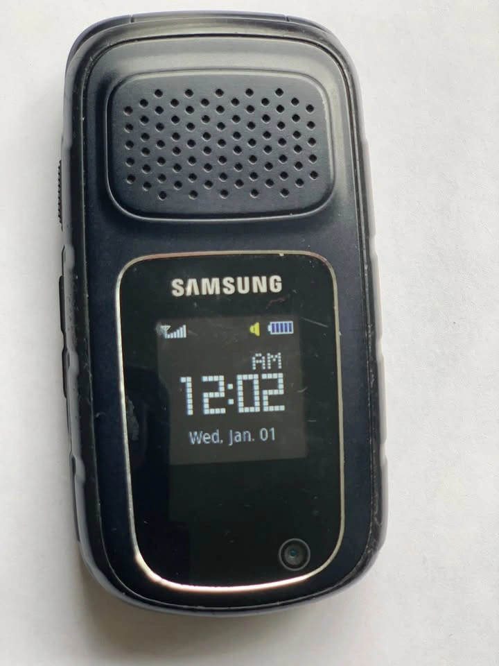 Mobile cellphone SAMSUNG SM-B780W - photo 2