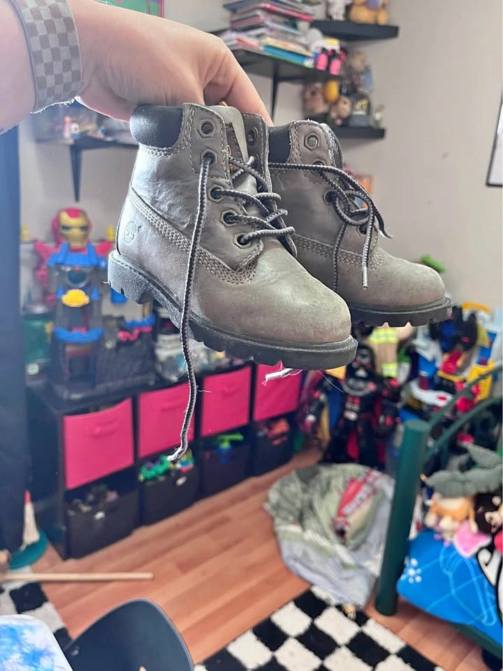 Toddler size 7 timberlands