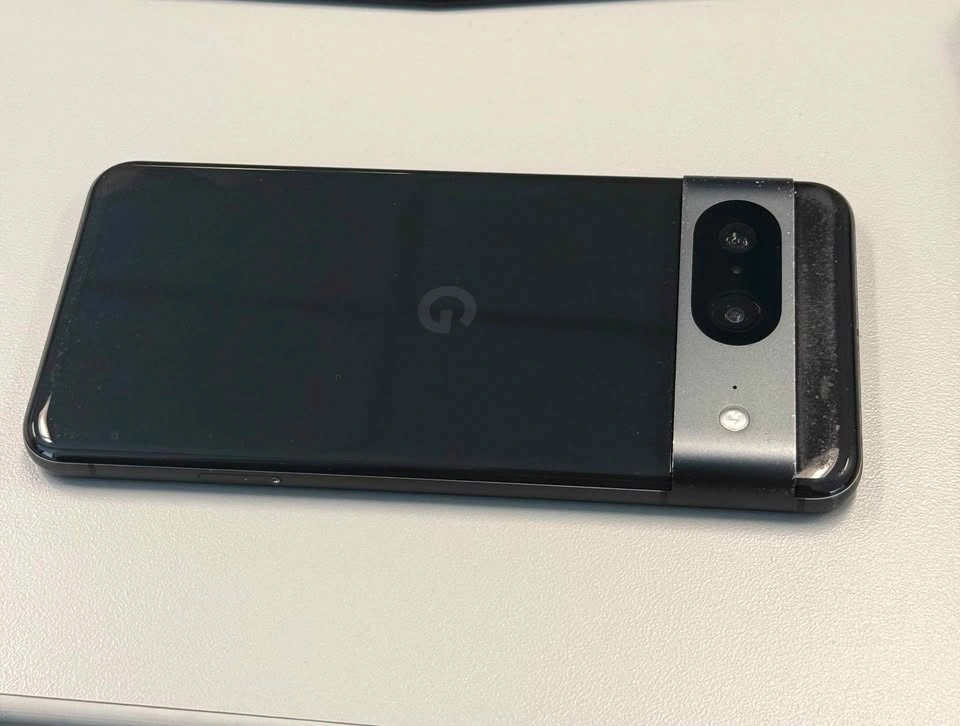 Google Pixel 8 - photo 4