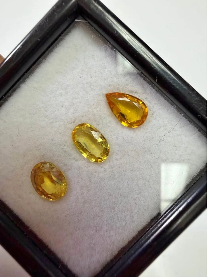 Natural yellow sapphire 3.80ct